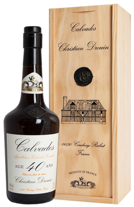 Кальвадос Christian Drouin Calvados 40 ans п/уп (дерево), 0.7 л