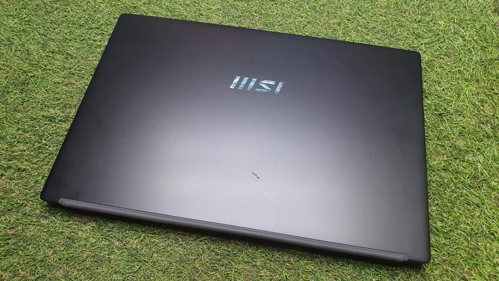 Ноутбук MSI i5-12/16 Gb/FHD/Modern 15 B12M-209RU 9S7-15H112-209/Windows 10
