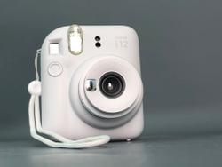 FujiFilm Instax Mini 12