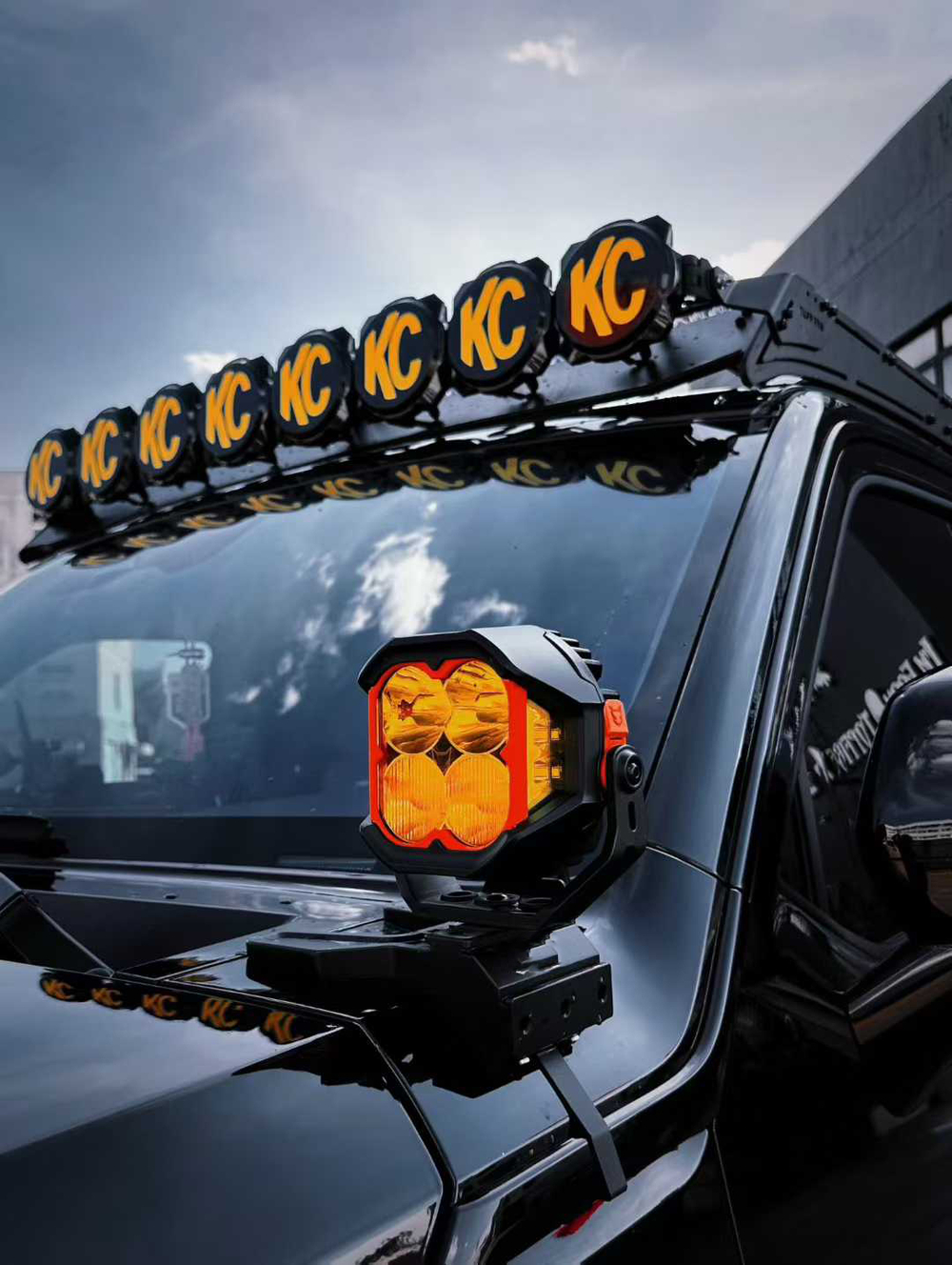 Люстра на крышу для Tank 700 2025+ Танк Освещение Крыша с дополнительным освещением Светодиод