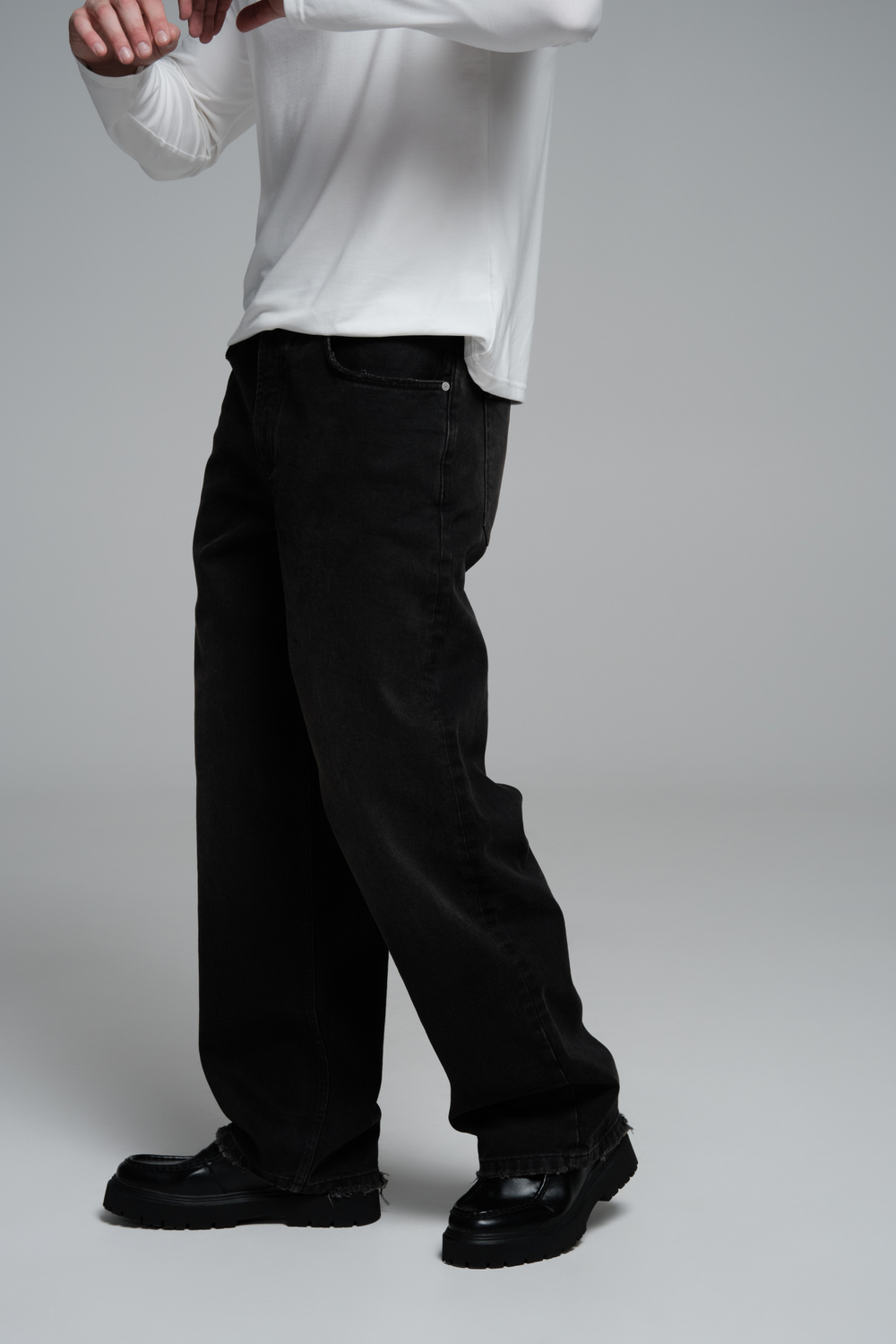 Джинсы широкие | black