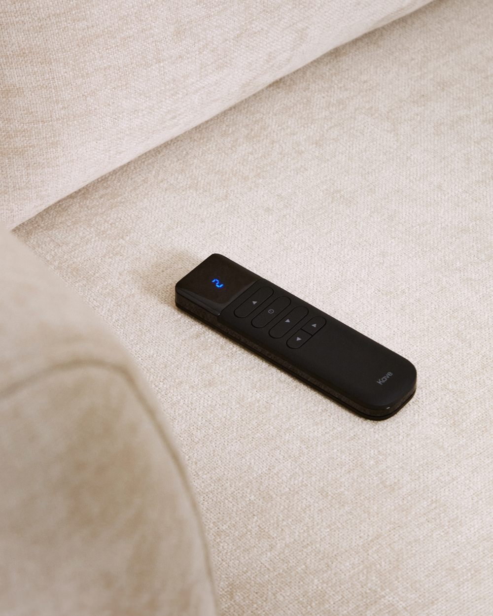 6-местный диван Lares с реклайнером и откидным подголовником из бежевого шенилла, 410 см