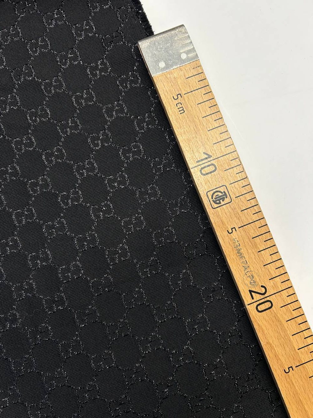 Жаккард шелк с шерстью и люрексом Gucci черный с дизайнерским принтом
