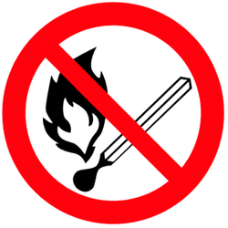 Р02 "Запрещается пользоваться открытым огнем и курить"