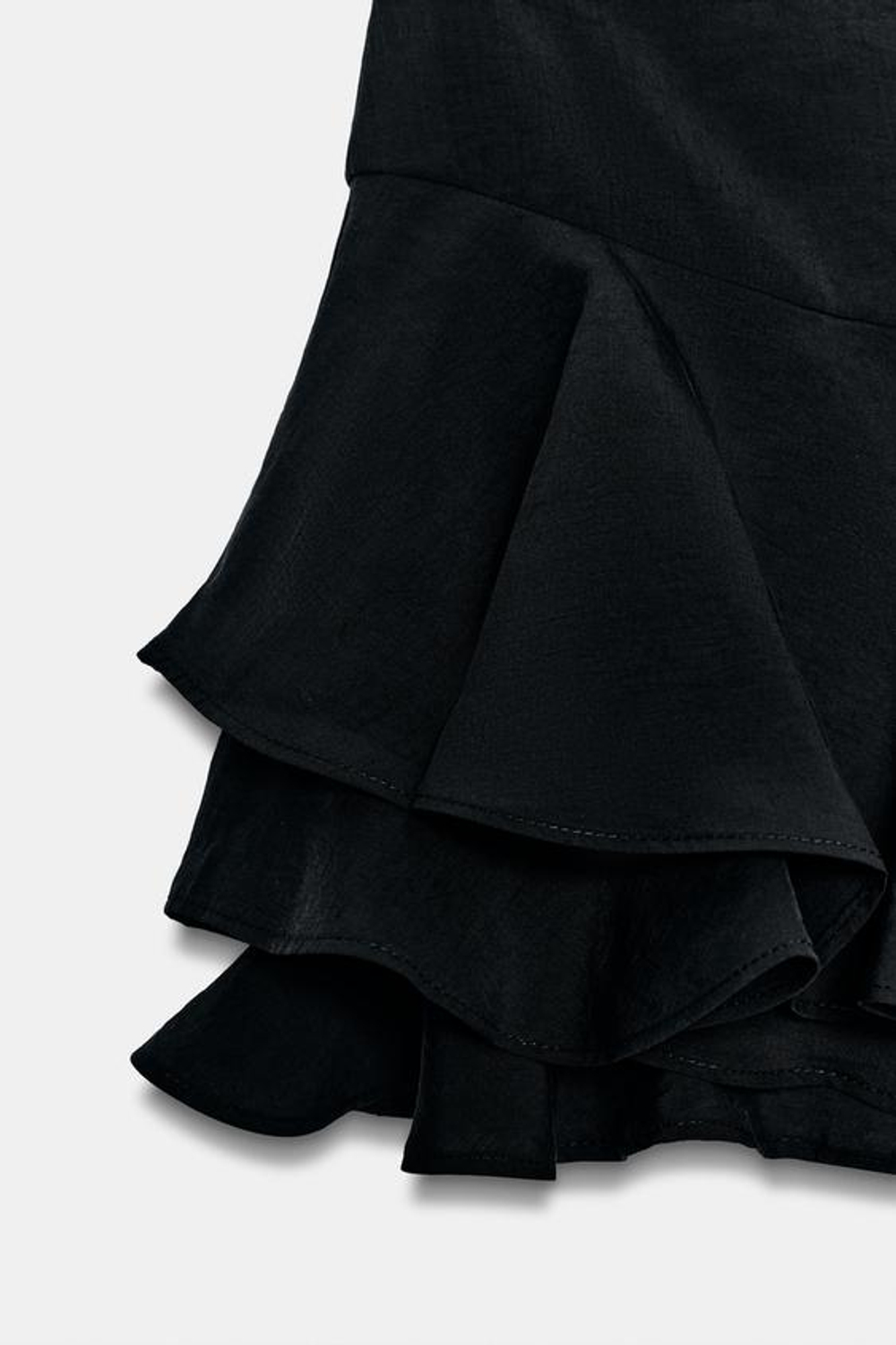 ZARA ШОРТЫ С ВОЛАНАМИ — ZW COLLECTION, ЧЕРНЫЙ