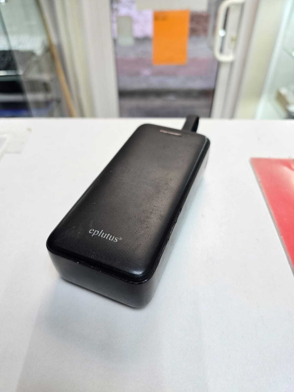 Внешний аккумулятор eplutus EB-400