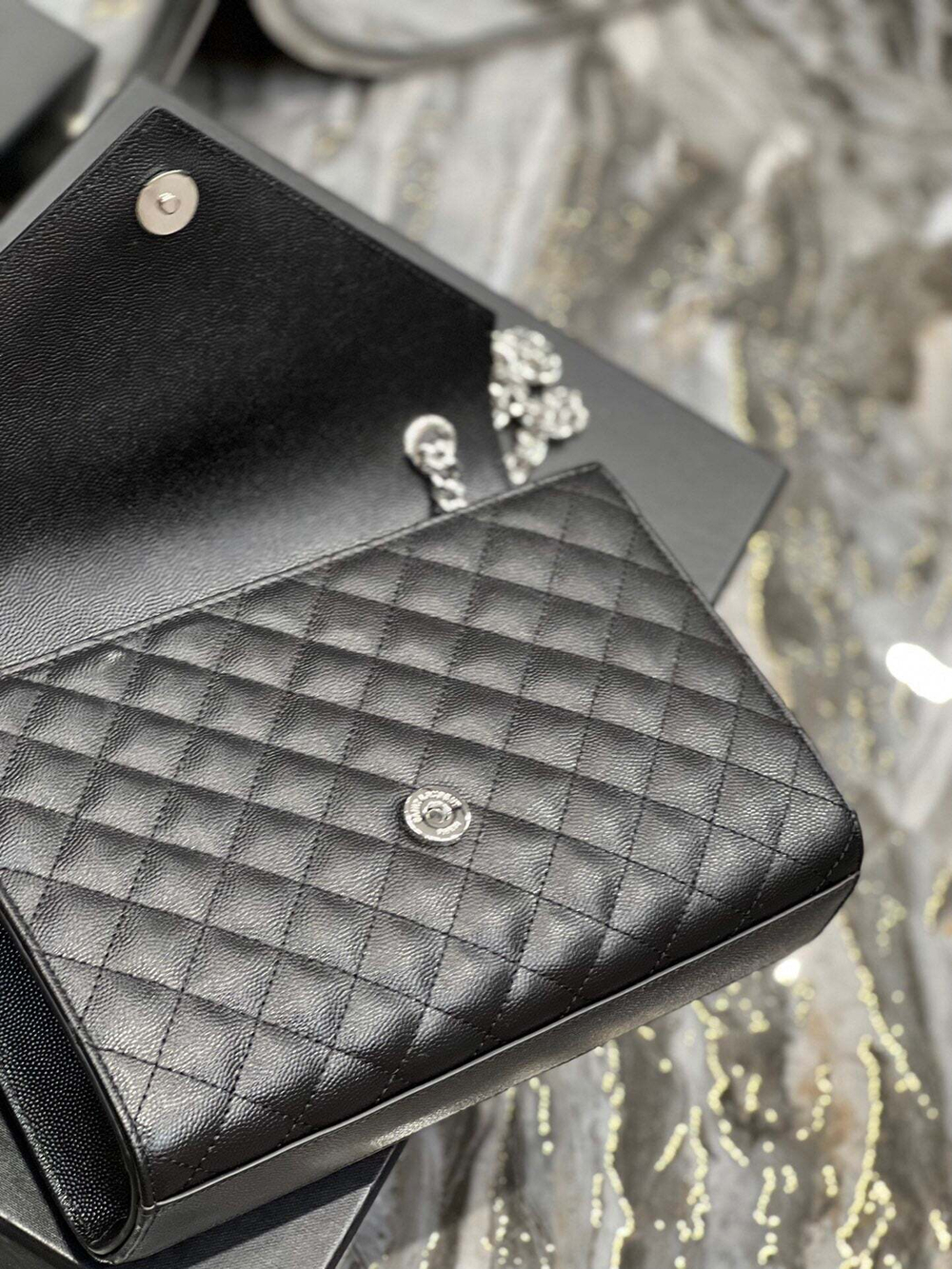 Yves Saint Laurent Envelope 24 cm