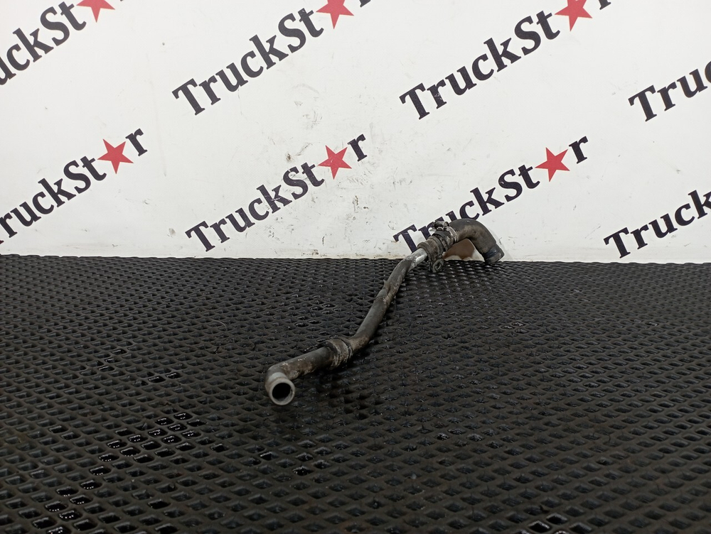 Трубка системы охлаждения 2017г