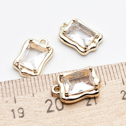 Подвеска Прямоугольник, цвет золото+прозрачный, размер 13*9 мм, цена за 1 шт