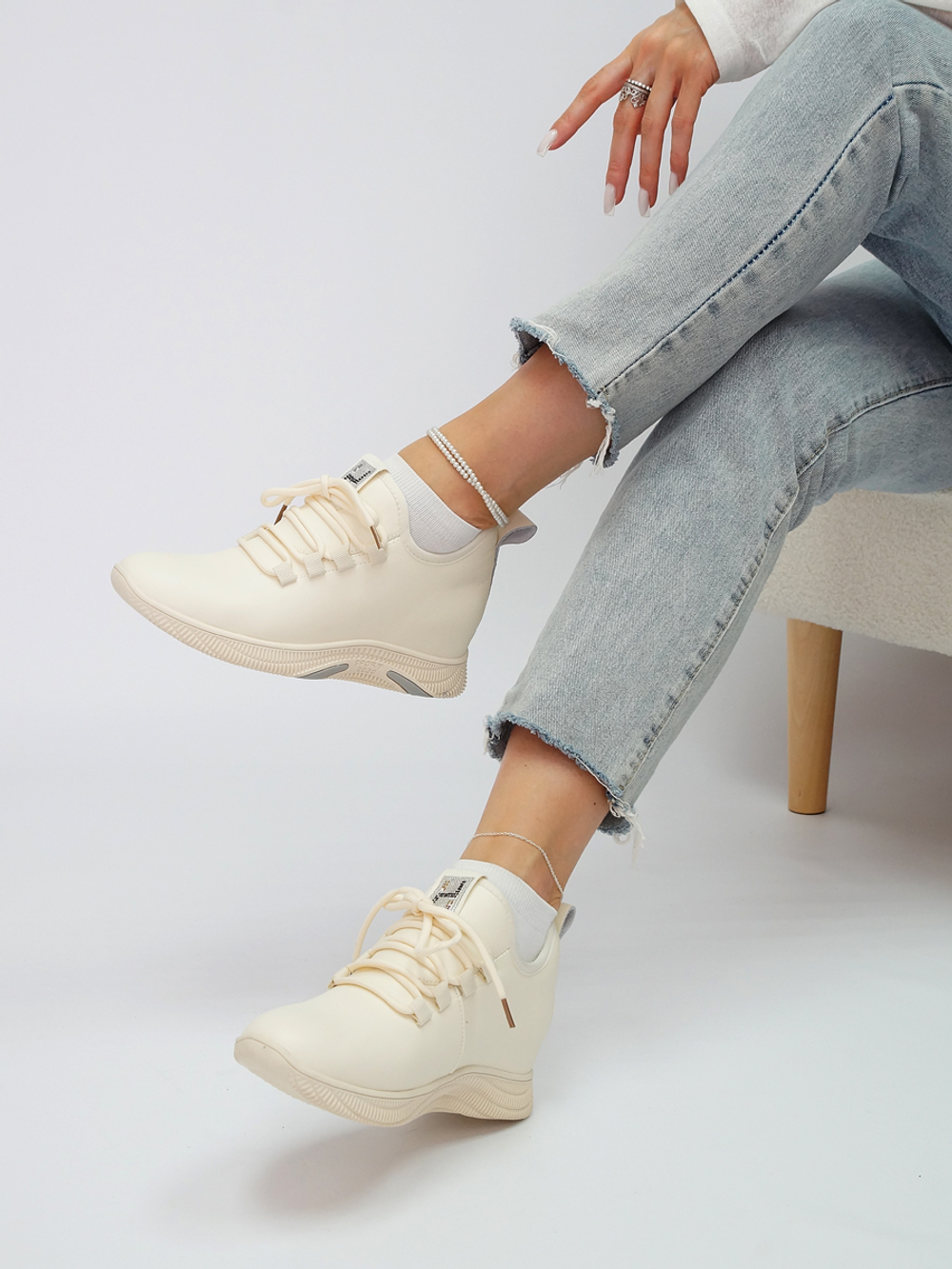 Кроссовки женские демисезонные