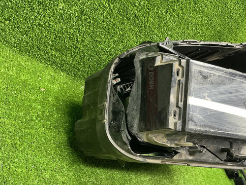 Битая Фара правая Zeekr 009 (2022-н.в.) LED