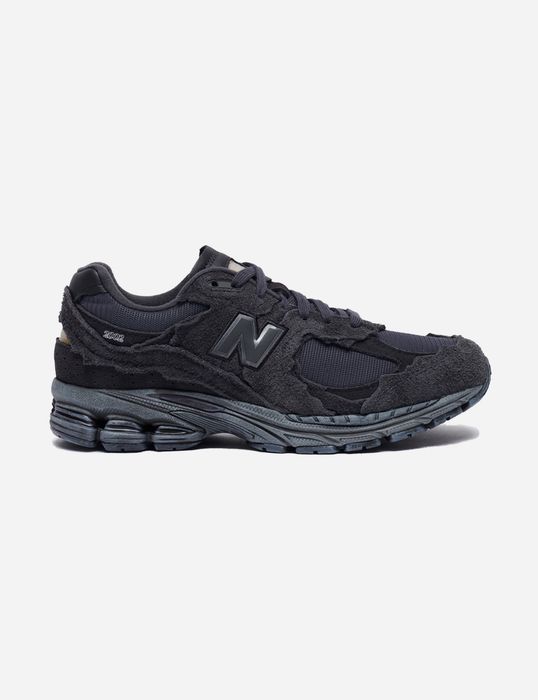 New Balance 2002R 