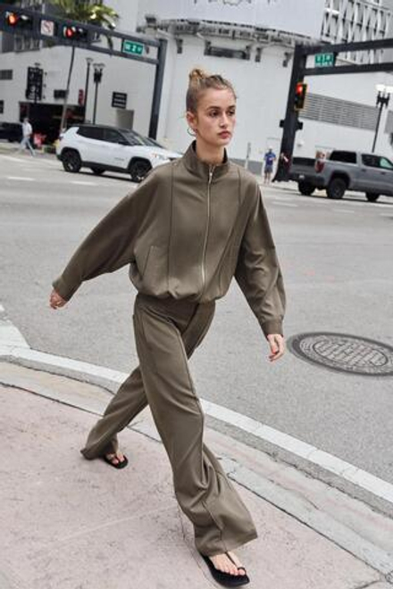 ZARA ПРЯМЫЕ БРЮКИ С ДЕКОРАТИВНОЙ СТРОЧКОЙ, ХАКИ