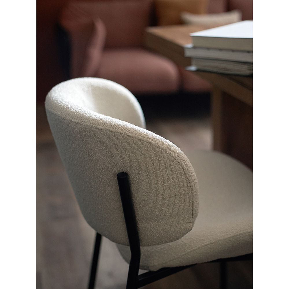 Стул Embrace, букле, молочный