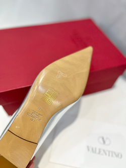 Valentino Vlogo Ballet Flat