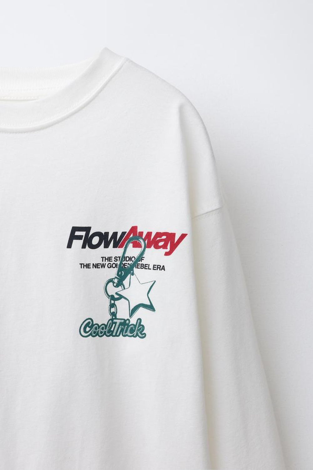 ZARA ФУТБОЛКА С ПРИНТОМ В ВИДЕ БРЕЛКА, БЕЛЫЙ