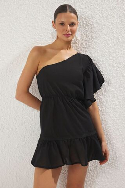 Черное мини-платье на одно плечо из 100% хлопка с маховиком, пляжное платье TBESS25EL00073