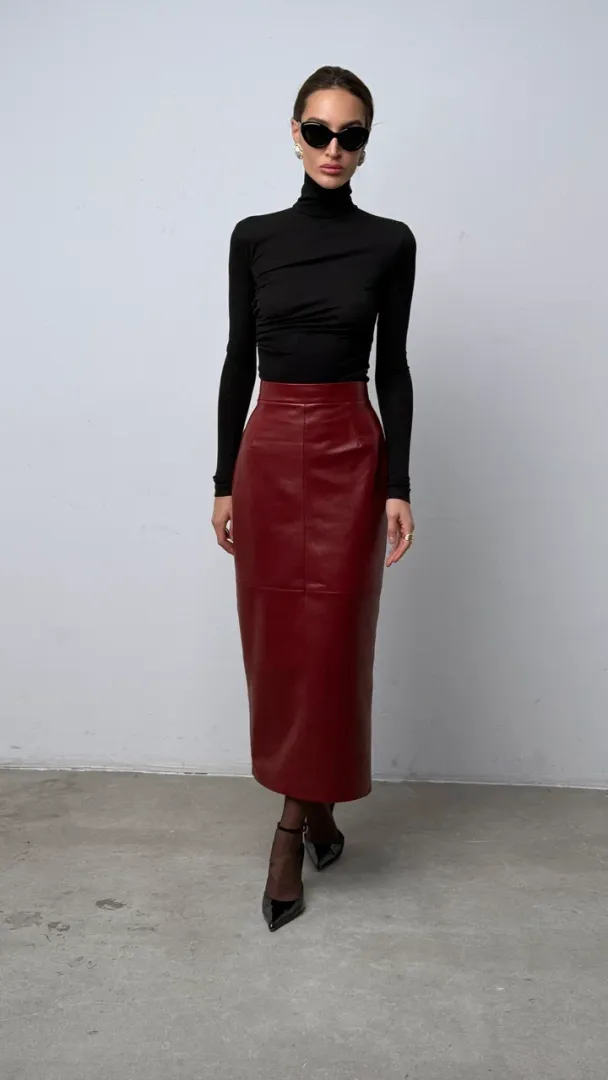 Юбка кожаная карандаш миди