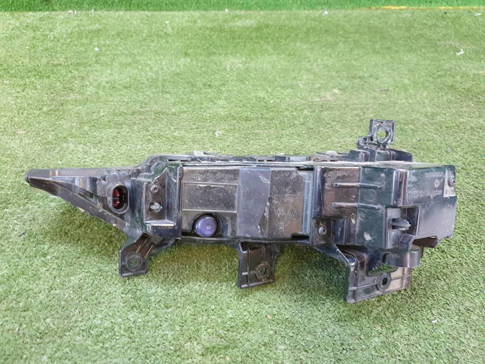 ПТФ правая Infiniti QX80 (2017-н.в.)