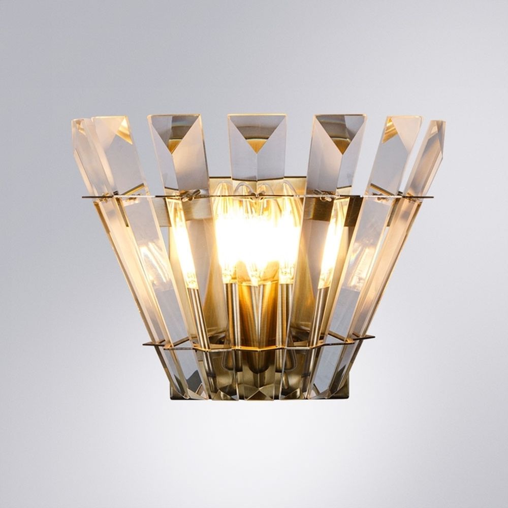 Настенный светильник Arte Lamp