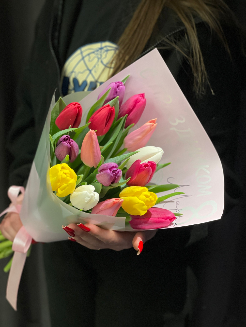 С 8 марта, микс из 15 тюльпанов