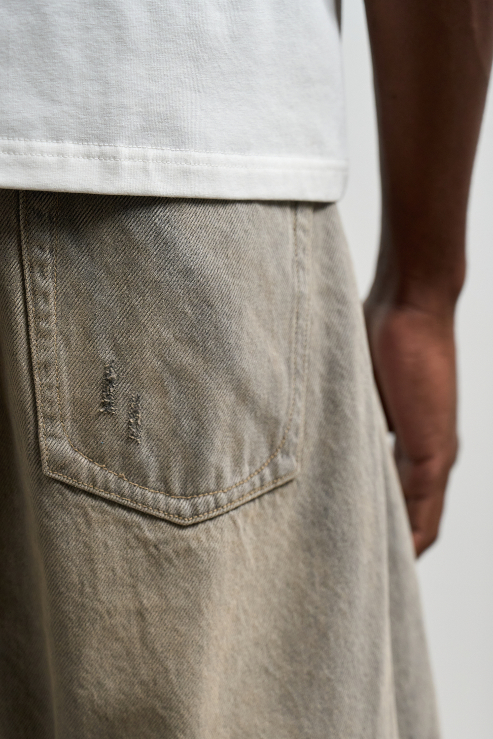 Джинсы Nothomme Monterest Limited Edition Vintage Washed Distressed Curved Blade Jeans "Washed Khaki Grey"