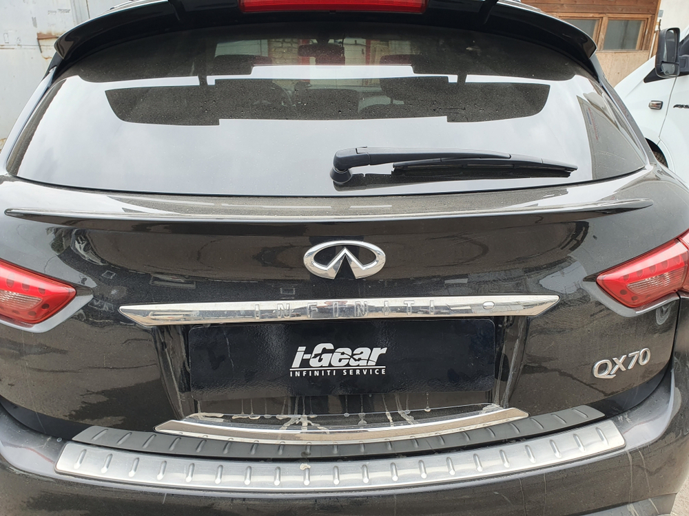 Спойлер багажника узкий Infiniti fx35 fx37 fx50 fx30d qx70d