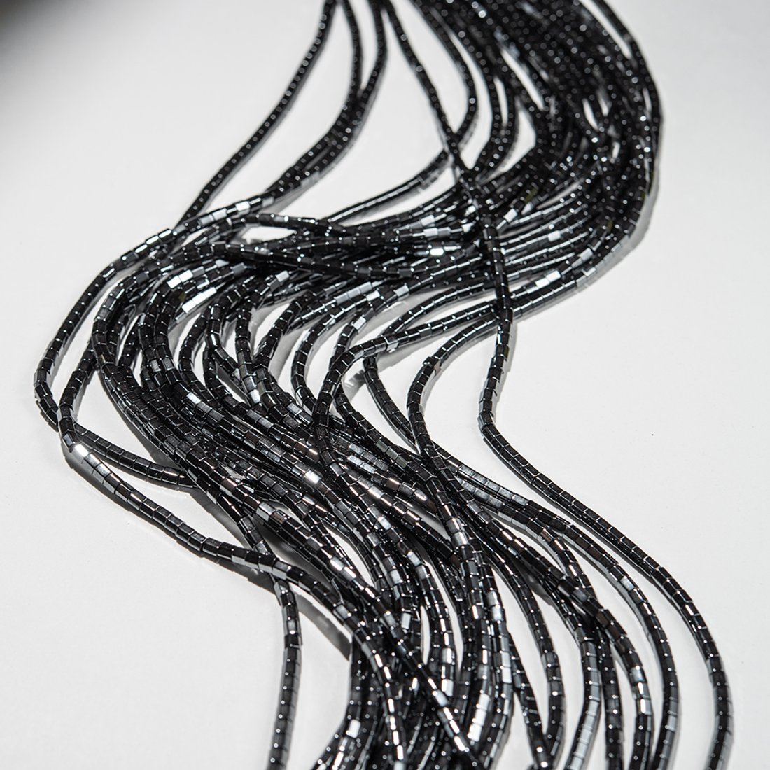 Гематин (гематит), разделитель многогранник 3мм, оттенок "Gun Metal"