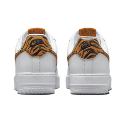 Женские кроссовки Nike Air Force 1 '07 'Tiger Stripes' DD8959-108