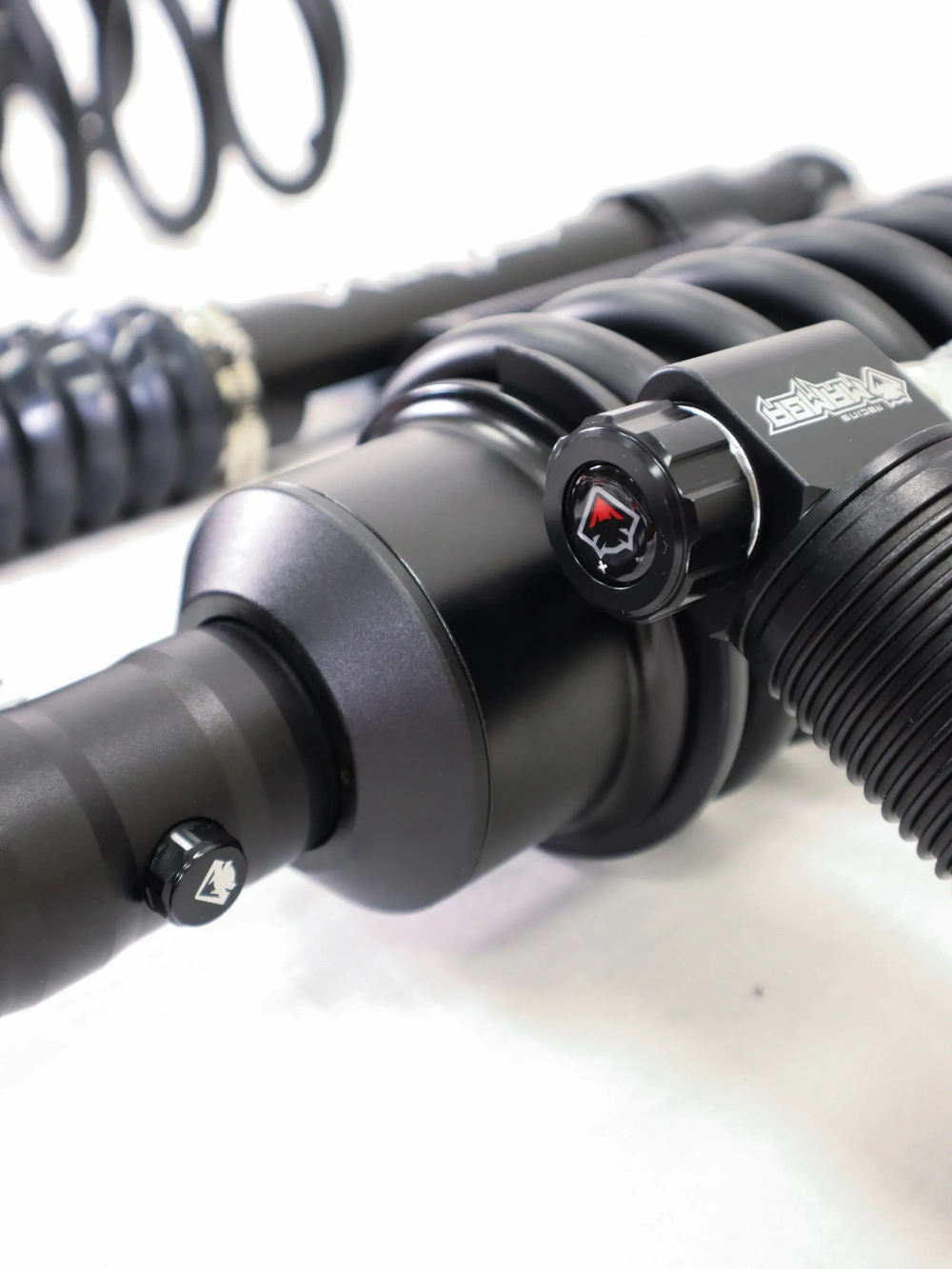 TANK 300 Подвеска MAMBA Nitrogen Comfort version 2.0 (2,5 дюйма, регулируемая)