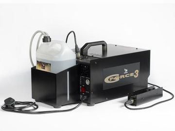 Le MAITRE G-FORCE 3 DMX дым машина, 2200Вт