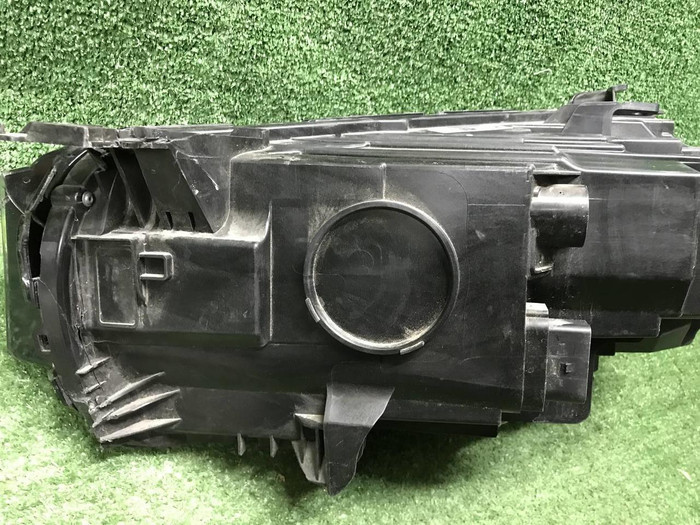 Фара правая Geely Monjaro (2021-н.в.) LED