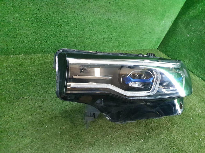 Фара левая BMW X7 G07 (2019-2022) Laser Light