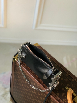 Louis Vuitton Slim Trunk