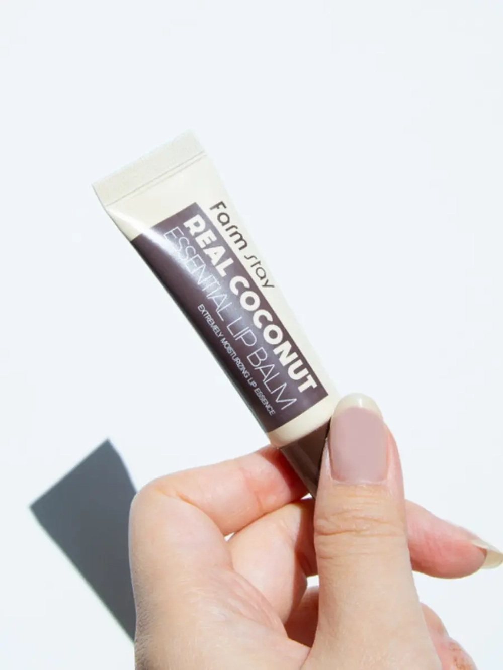 FARMSTAY - БАЛЬЗАМ ДЛЯ ГУБ С ЭКСТРАКТОМ КОКОСА REAL COCONUT ESSENTIAL LIP BALM, 10 ML