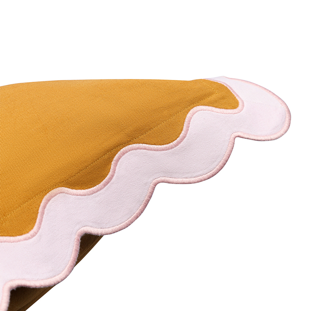 Чехол на подушку с контрастным кантом розового цвета из коллекции trendy ruffles, 40х40 см