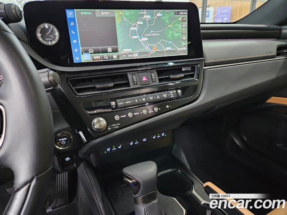 Lexus ES300h 7 Generation Executive (10.2023)