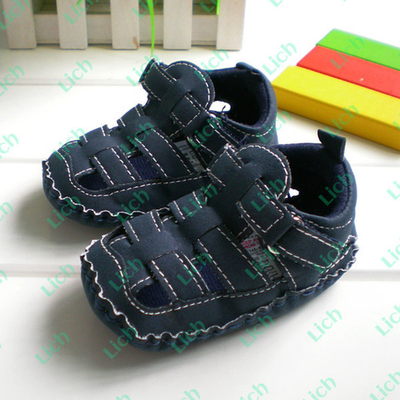 Сандалии детские с закрытой пяткой на мягкой подошве