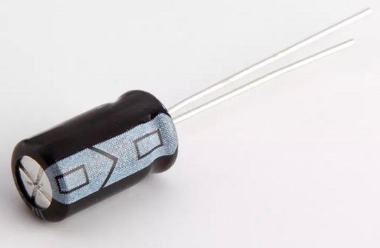 Конденсатор электролитический 100мкФ 35в 105°С CD263 / 6,3х11 / Elzet