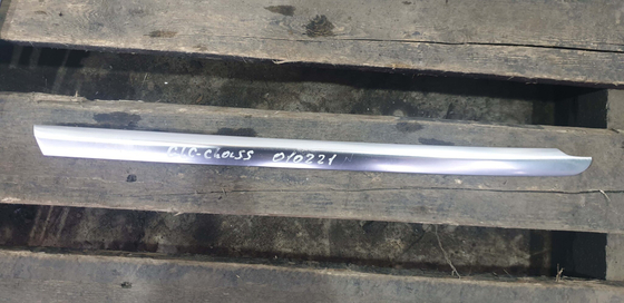 Накладка стекла заднего левого Mercedes GLC (X253) 15-нв Б/У Оригинал A2536700122