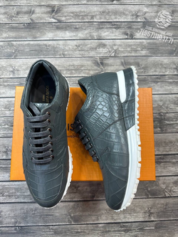 Кроссовки Louis Vuitton из кожи крокодила