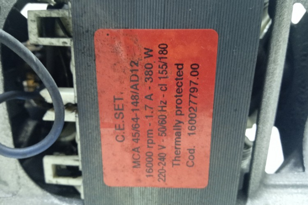 WMSD7105 кт157 Двигатель для стиральной машины Hotpoint-Ariston WMSD7105 б/у