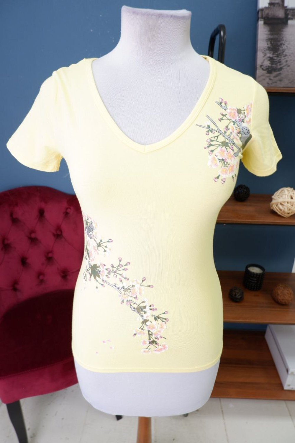 Футболка с принтом 42-44 размер