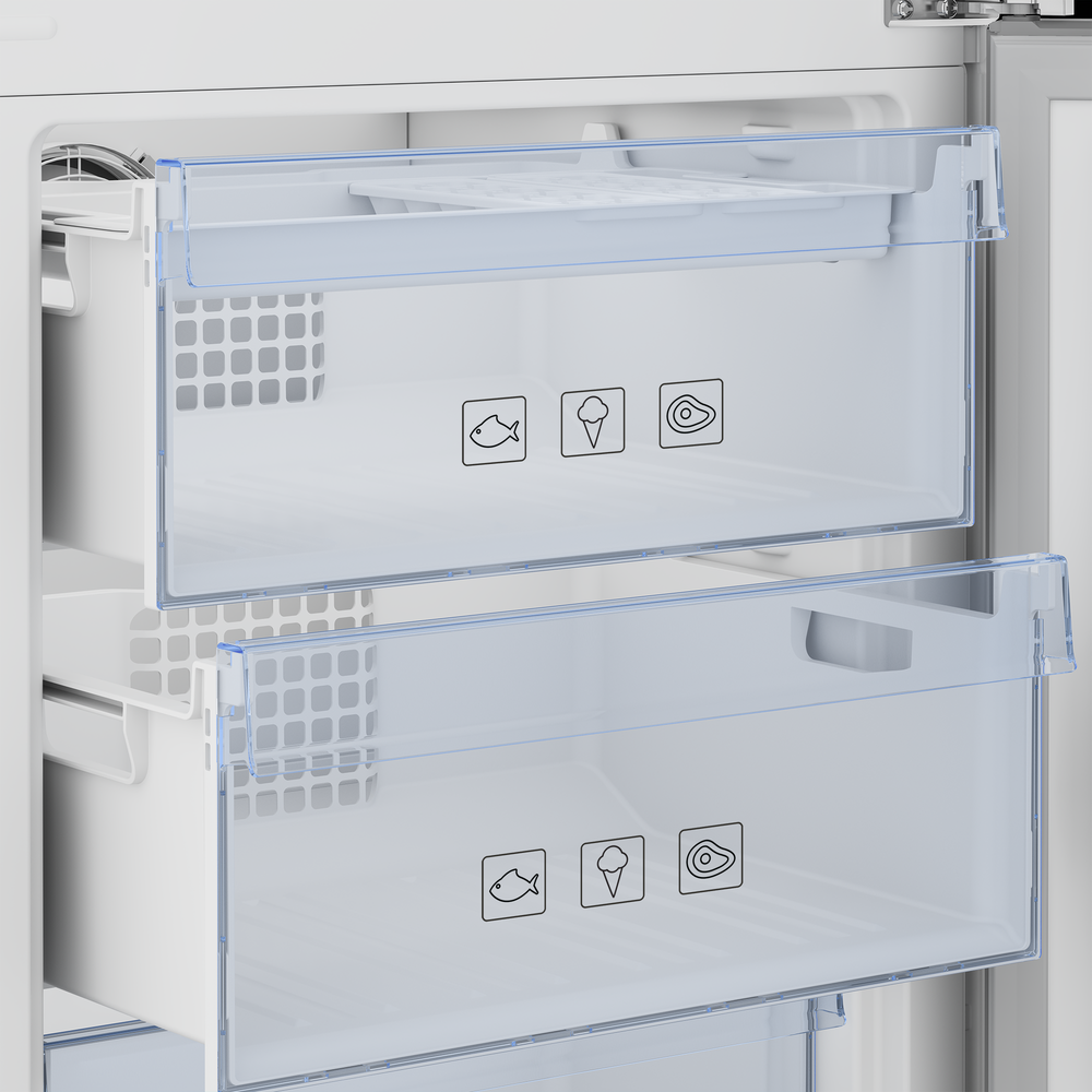 Холодильник Beko RCNK335K00W