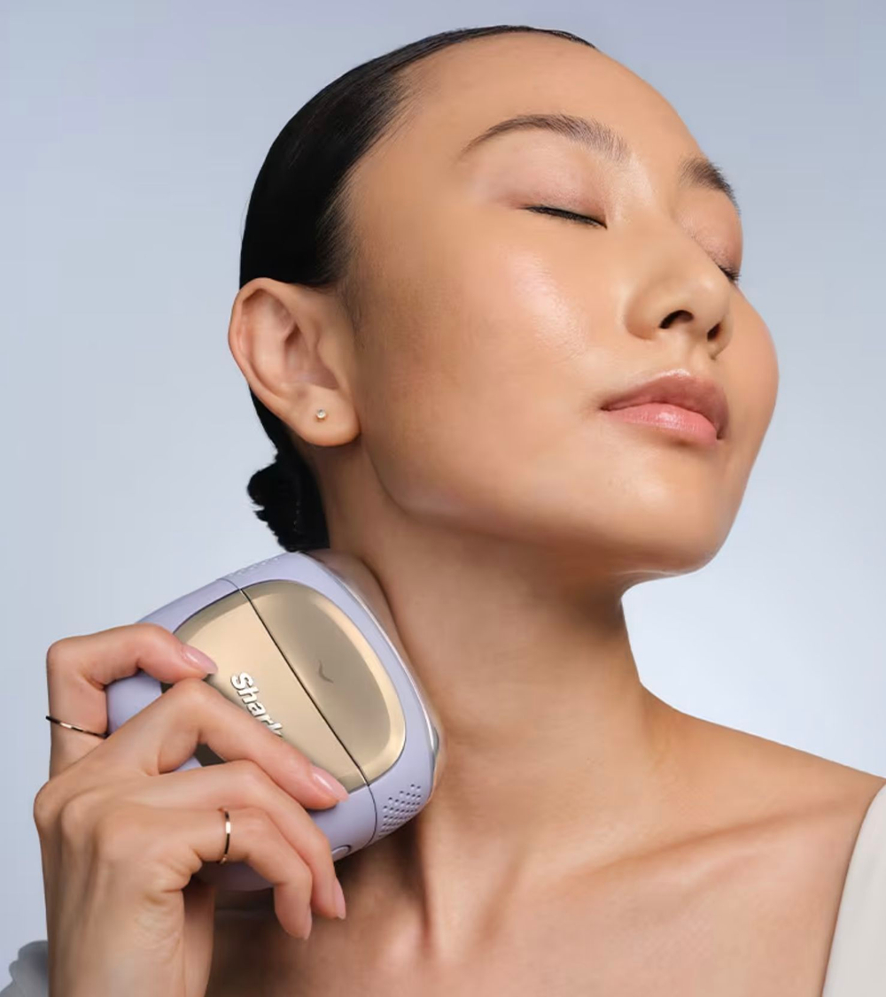 Косметологический гаджет Shark FacialPro Glow Glow Spa Black