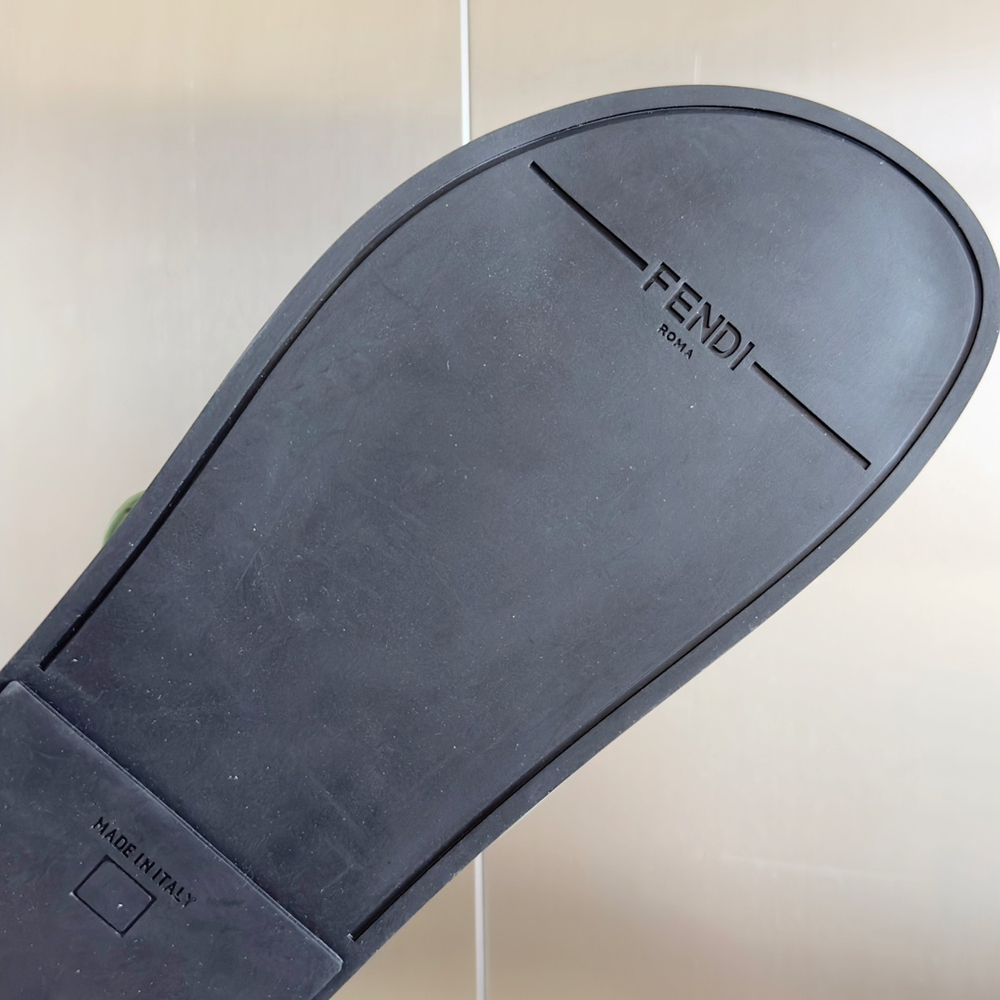 Fendi Feel Slides