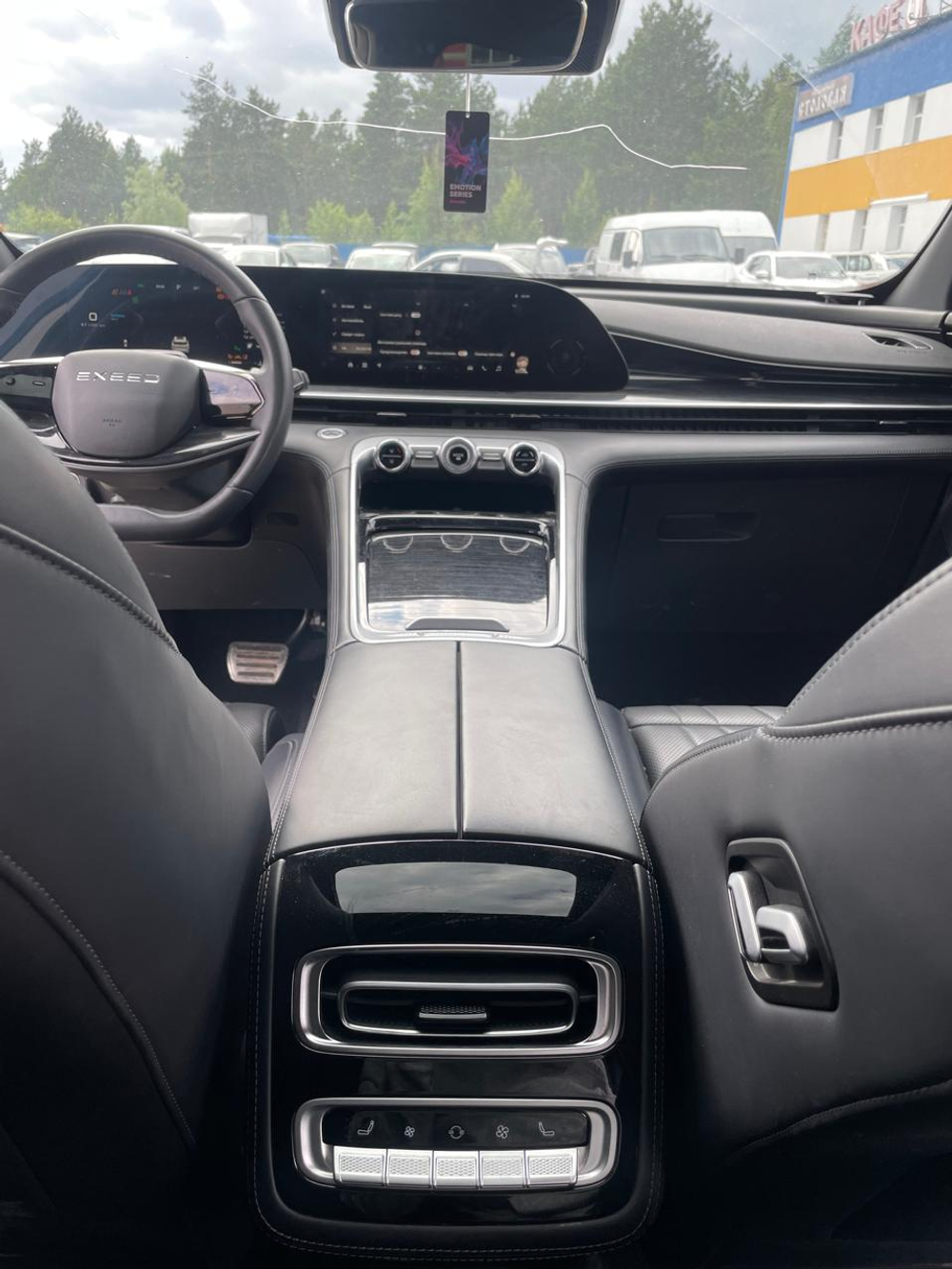EXEED RX 2.0 TGDI DCT AWD Platinum