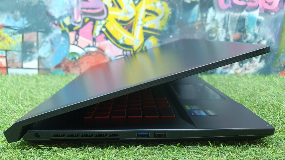 Игровой 17.3" MSI i7-12/16Gb/RTX 3050 4 Gb/144Hz/ Katana GF76 12UC-257XRU [9S7-17L422-257]