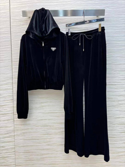 Костюм Prada