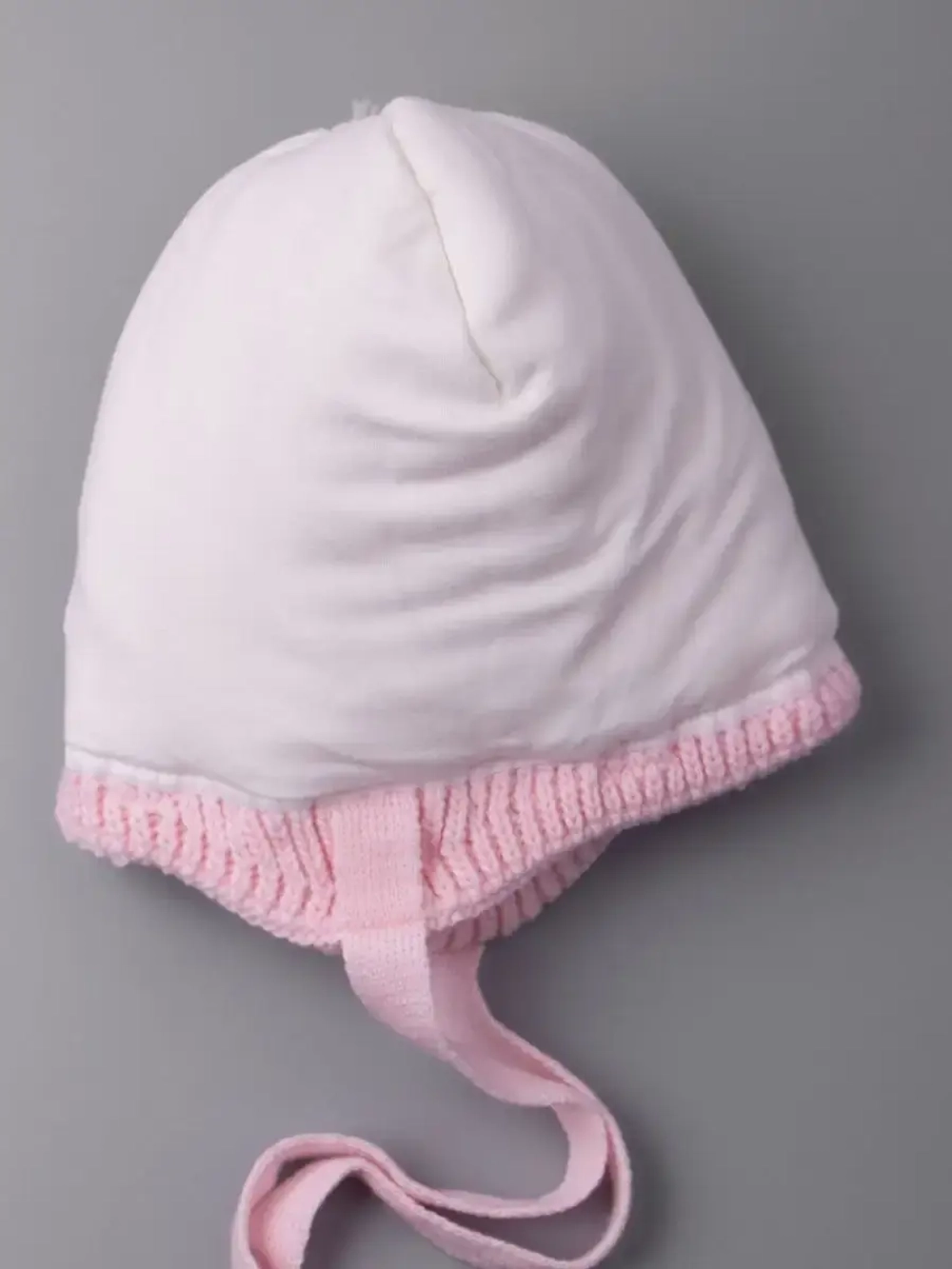 Шапка детская зимняя вязаная с помпоном